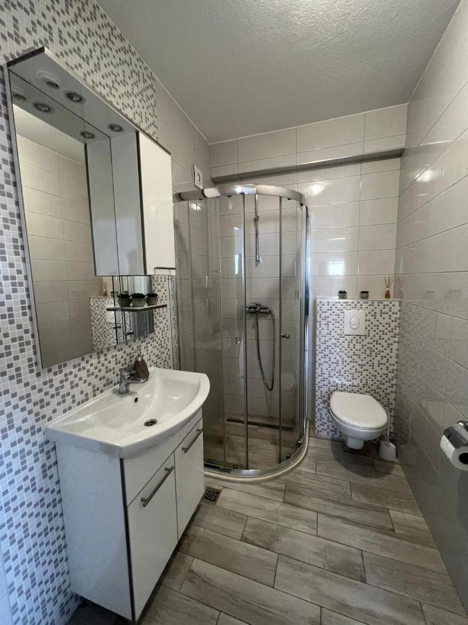 Apartments Villa Nova With Pool Makarska Kültér fotó