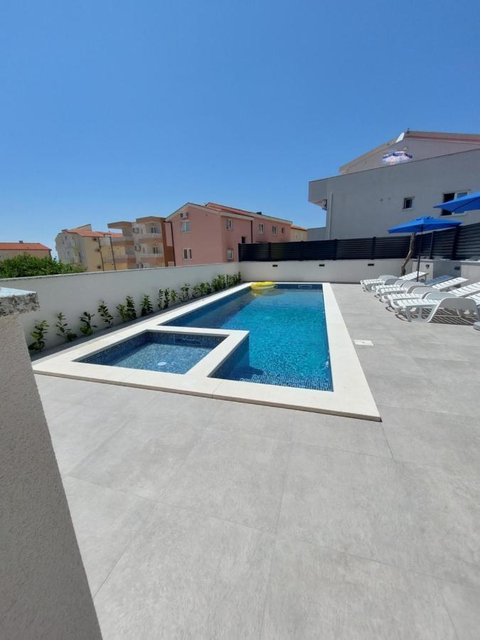 Apartments Villa Nova With Pool Makarska Kültér fotó