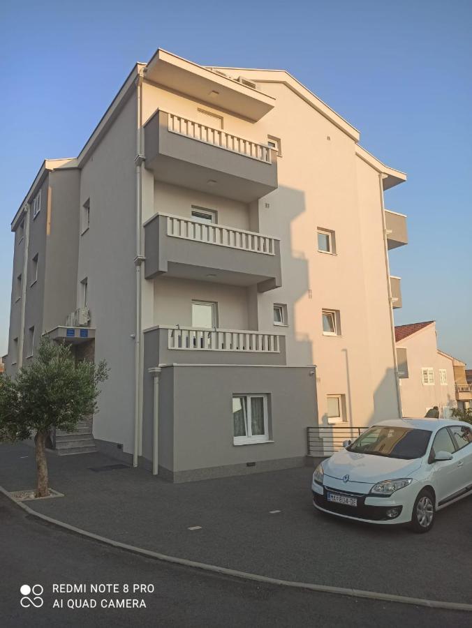 Apartments Villa Nova With Pool Makarska Kültér fotó